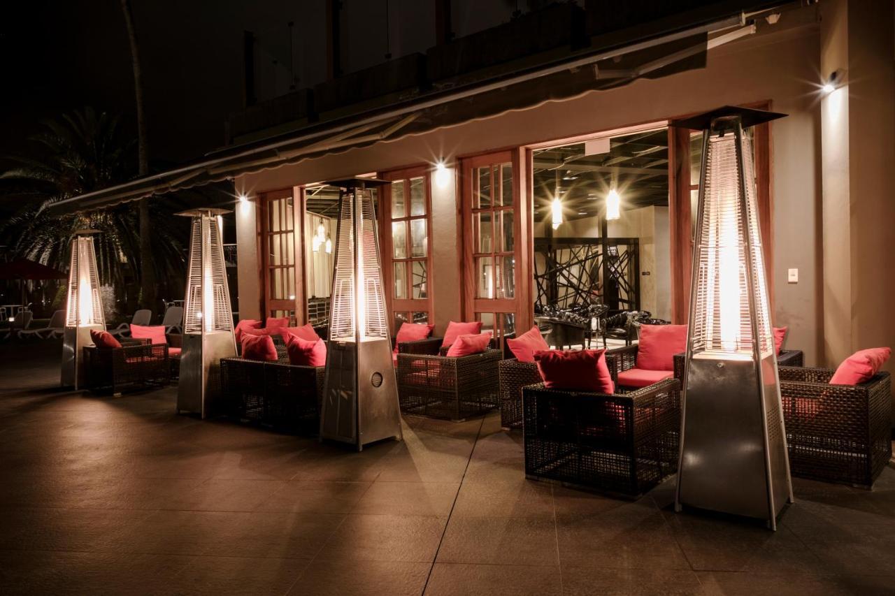 Wyndham Costa Del Sol Trujillo Hotel Huaman Exterior photo Patio at the Hotel Valley Ho