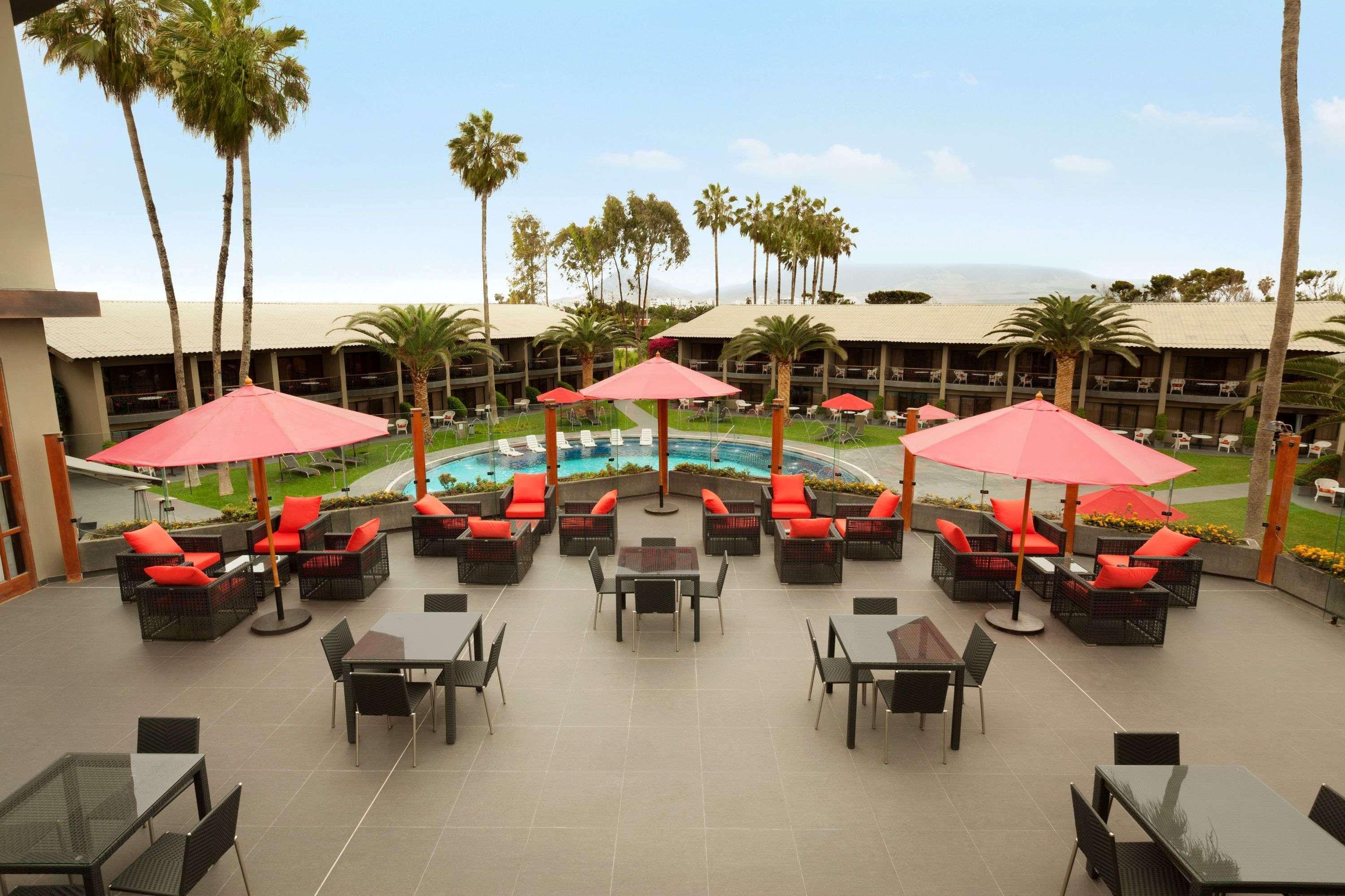 Wyndham Costa Del Sol Trujillo Hotel Huaman Exterior photo The pool at the Hilton Palm Springs